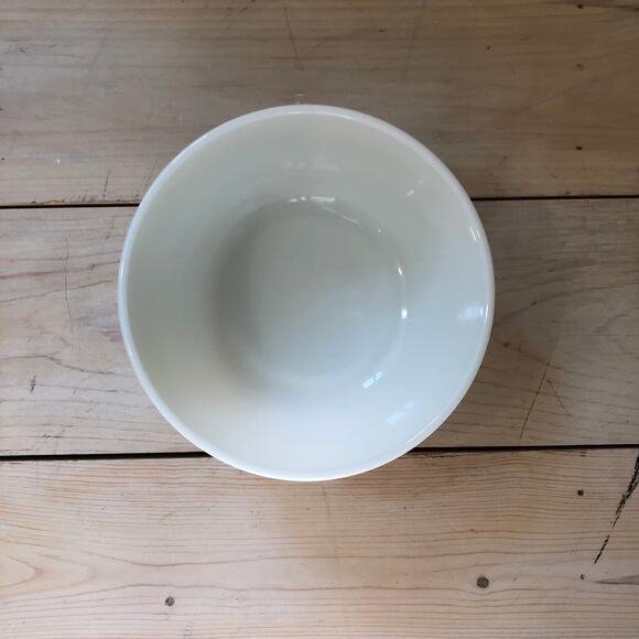 Pyrex Vintage Milk Glass Bowl 1940s Hamilton Beach Mixer Bowl - Picture 1 of 6